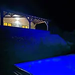 4 Bedroom Gorgeous In