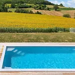 4 Bedroom Gorgeous In *