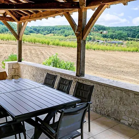 Amazing In With Kitchen Holiday home *