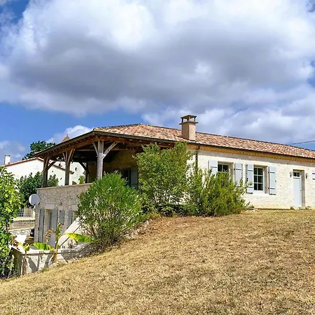 Holiday home Amazing In With Kitchen Anthe